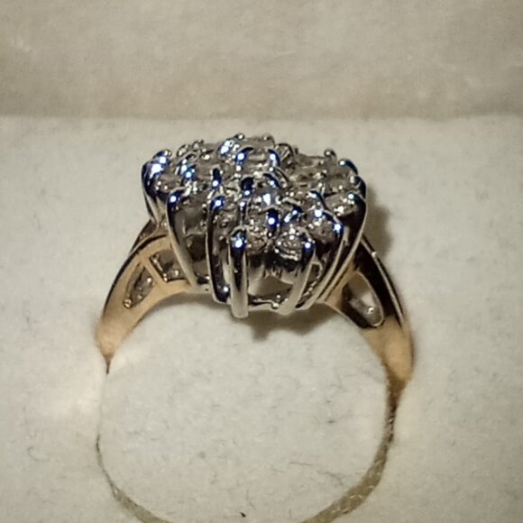 10Kt Yellow Gold Full-Carat Champagne Diamond Cluster Ring - Picture 3 of 5